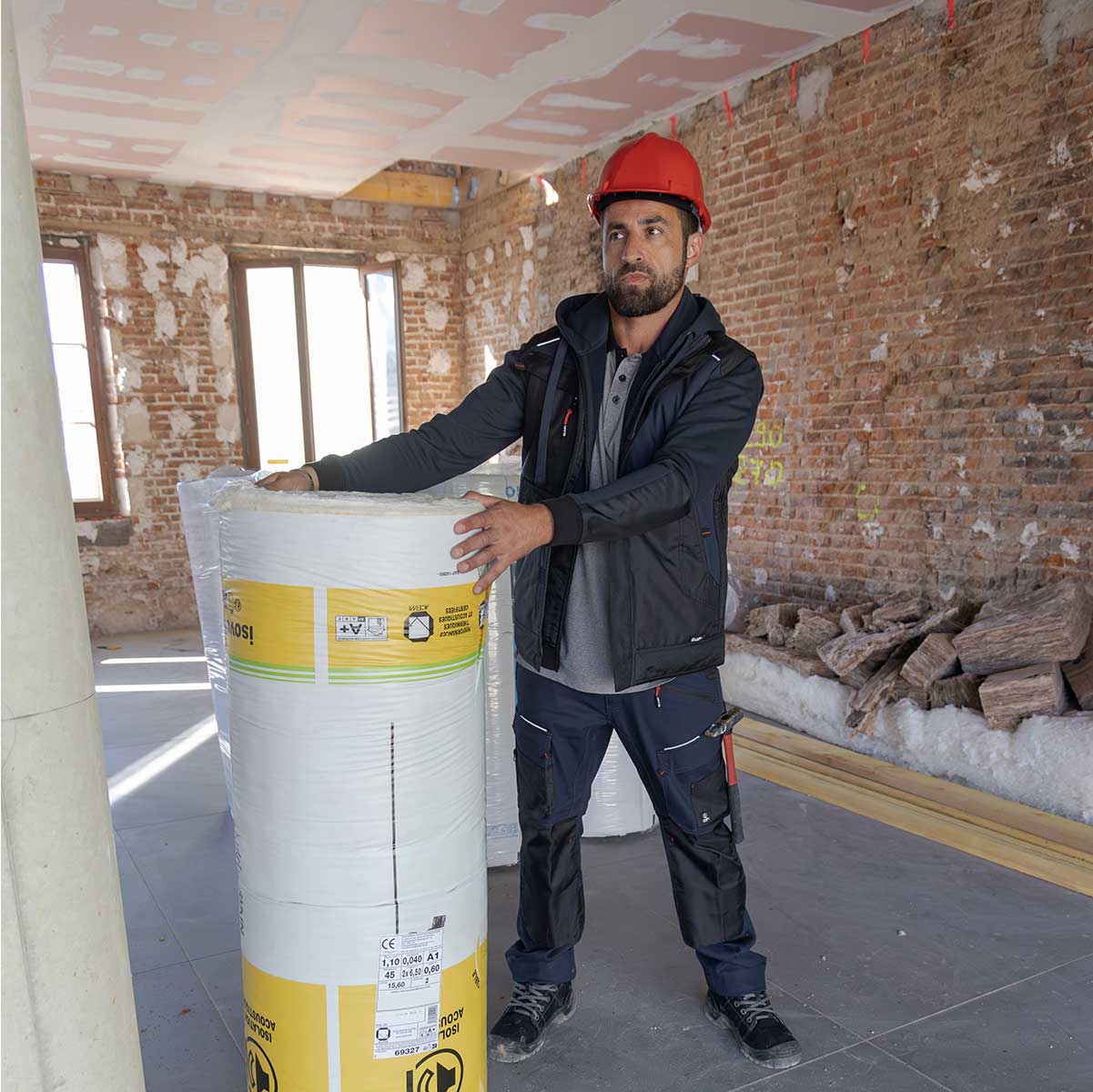 Veste sans manches Hugo Strong Pléiade #5098, renforcée et durable, idéale pour le travail extérieur. Liberté de mouvement et protection fiable.