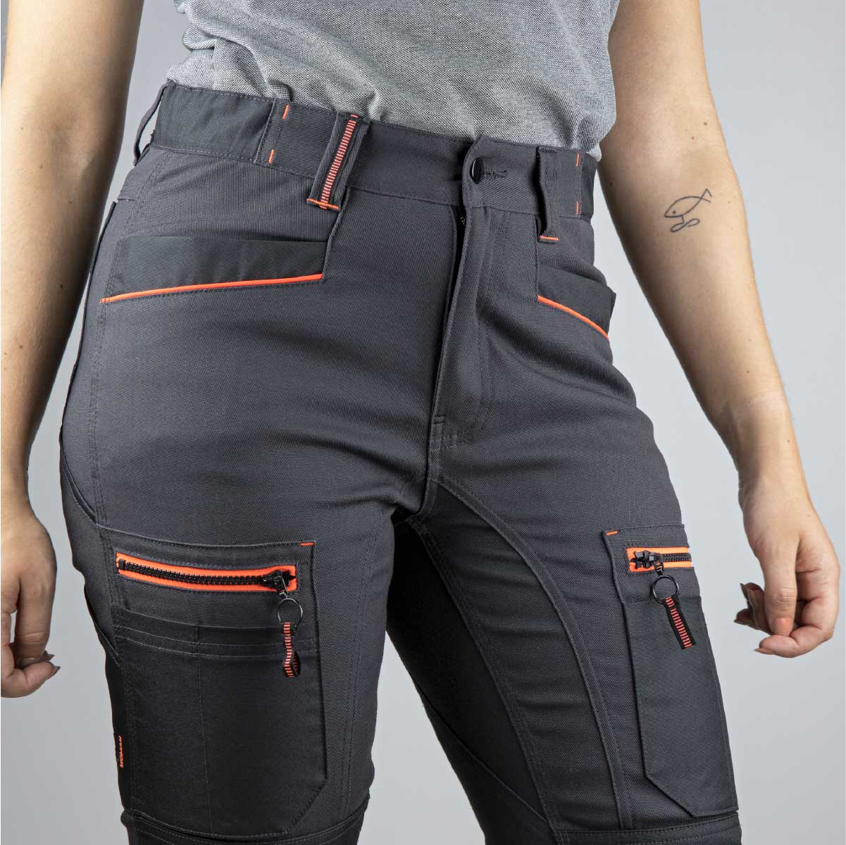 Pantalon femme Hugo Strong Charlotte (#1814), extensible et résistant, conçu avec 20 % de matières recyclées. Confort, durabilité et visibilité accrues.