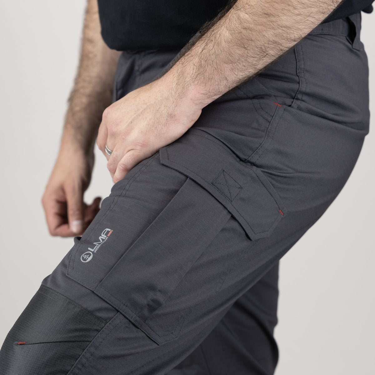 Poche porte-mètre et poche dos plaquée pantalon de travail TERRESTRE Hugo Strong