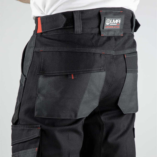 Pantalon de travail extensible et robuste, CORTEX #1783 accompagne les professionnels du bâtiment et de la maintenance. Liberté de mouvement et fiabilité assurées.