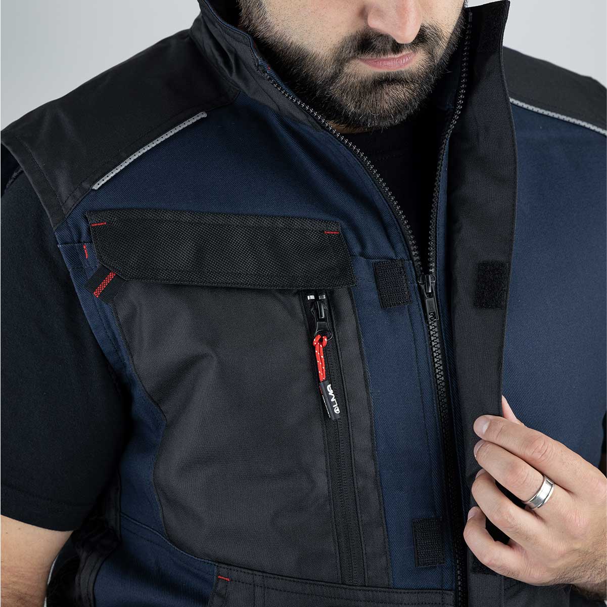 Veste sans manches Hugo Strong Pléiade #5098, renforcée et durable, idéale pour le travail extérieur. Liberté de mouvement et protection fiable.